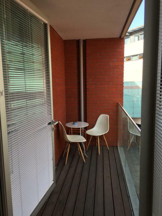 Highcross Deluxe Apartment Лестер Экстерьер фото
