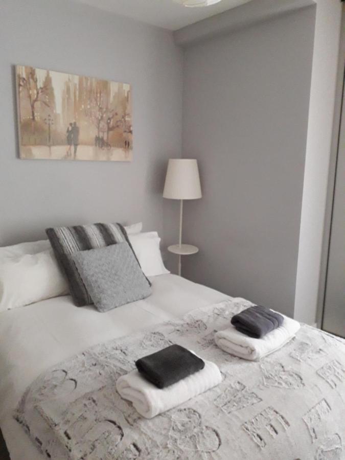 Highcross Deluxe Apartment Лестер Экстерьер фото